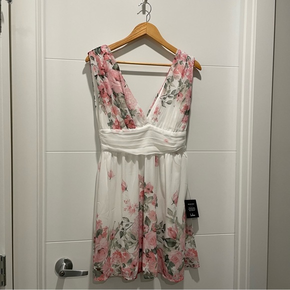 New Lulus Garden Wanderings White Floral Mini Dress, Size Medium - Picture 3 of 11